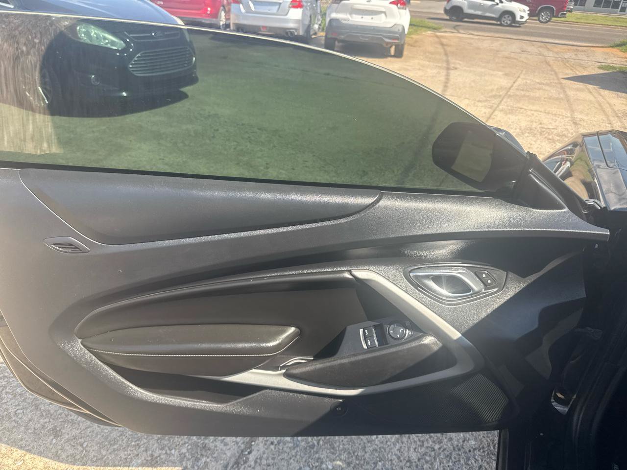 Used 2016 Chevrolet Camaro LT RWD image 10