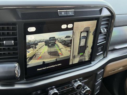 New 2026 Ford F250 Lariat w/ Lariat Premium Package image 19