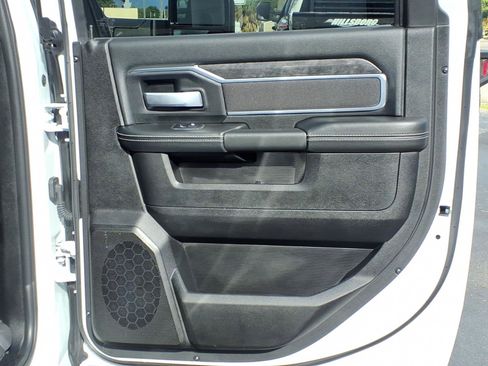 Used 2024 RAM 3500 Big Horn w/ Safety Group AWD/4WD image 14
