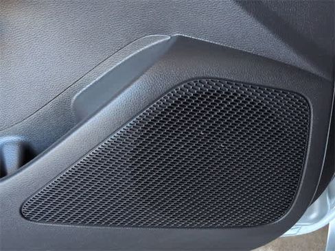 Used 2022 Toyota Corolla LE image 30