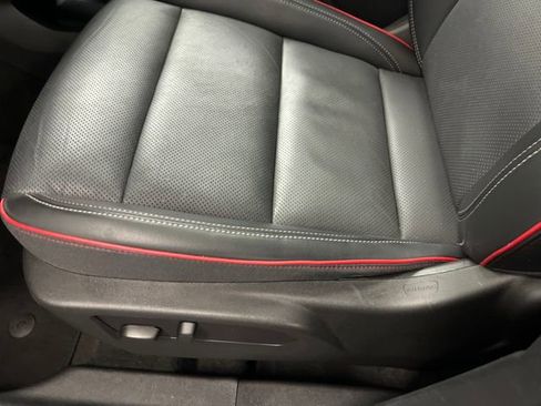 Used 2023 Buick Envision Essence w/ Sport Touring Package image 12