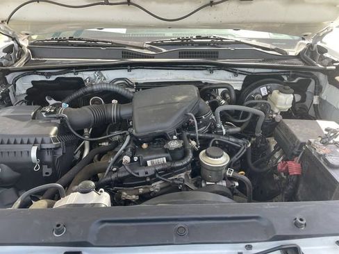 Used 2022 Toyota Tacoma SR AWD/4WD image 27