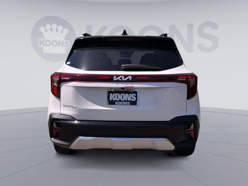 New 2026 Kia Seltos S FWD image 14