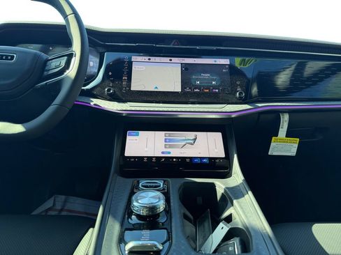 New 2025 Jeep Wagoneer S Limited AWD/4WD image 11