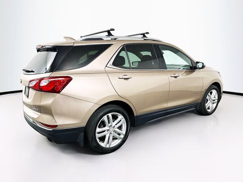 Used 2018 Chevrolet Equinox Premier image 9