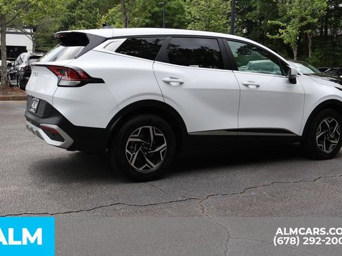 Used 2025 Kia Sportage LX FWD image 6