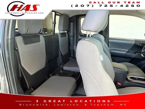 Used 2021 Toyota Tacoma SR w/ SX Package image 10