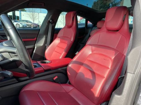 Used 2021 Porsche Taycan RWD image 4