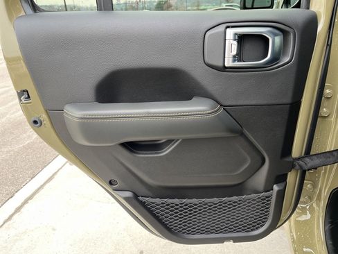 New 2026 Jeep Gladiator Sport image 15