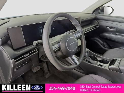 Used 2025 Hyundai Tucson SEL FWD image 11