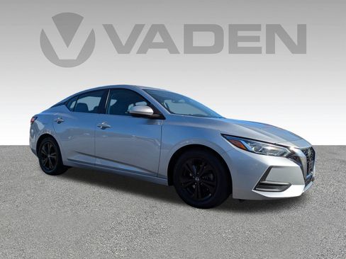 Used 2021 Nissan Sentra SV image 3