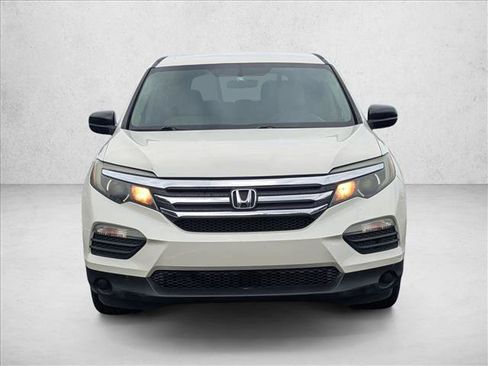 Certified 2017 Honda Pilot LX image 2