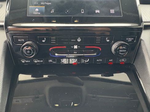 Used 2023 Jeep Grand Cherokee L Laredo w/ Luxury Tech Group I image 20