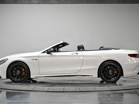 Used 2019 Mercedes-Benz S 63 AMG 4MATIC Cabriolet w/ Driver Assistance Package image 17