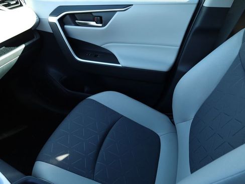 New 2025 Toyota RAV4 XLE image 12