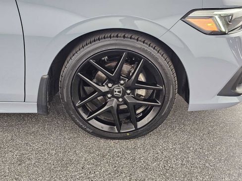Used 2023 Honda Civic Sport image 9