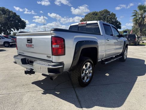 Used 2017 GMC Sierra 2500 SLT w/ Driver Alert Package image 9