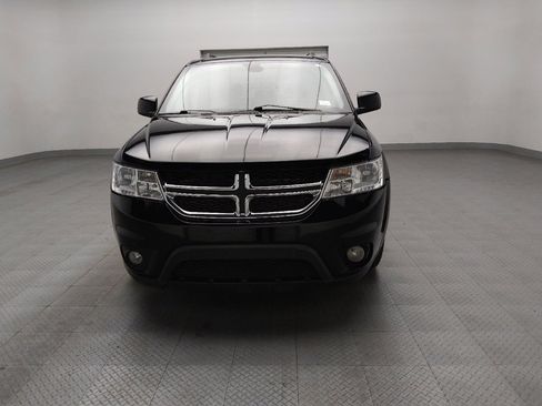 Used 2019 Dodge Journey SE image 15