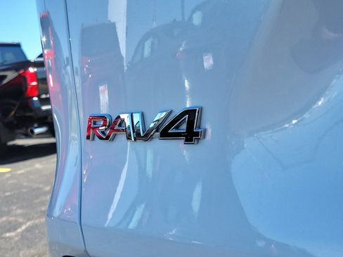 Used 2025 Toyota RAV4 XLE Premium image 6