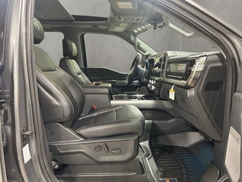 New 2026 Ford F250 Lariat w/ Black Appearance Package AWD/4WD image 19