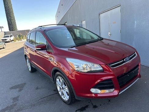 Used 2016 Ford Escape Titanium w/ Equipment Group 301A AWD/4WD image 3