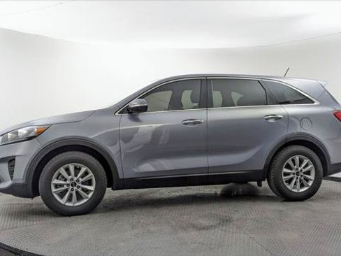 Used 2020 Kia Sorento LX FWD image 3