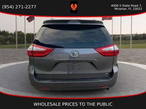 Used 2016 Toyota Sienna LE image 5