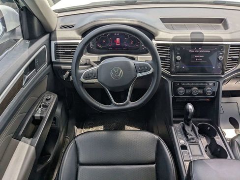Used 2022 Volkswagen Atlas SE FWD image 12