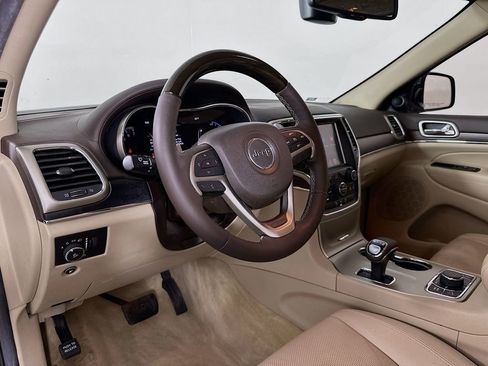 Used 2014 Jeep Grand Cherokee Overland AWD/4WD image 9