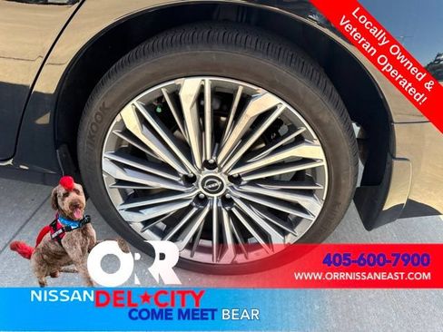 Used 2025 Nissan Altima 2.5 SL FWD image 9