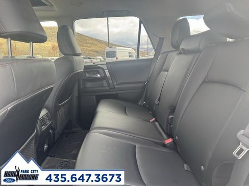 Used 2022 Toyota 4Runner TRD Off-Road Premium image 15
