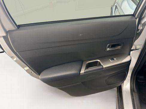 Used 2024 Mitsubishi Outlander Sport AWD image 26