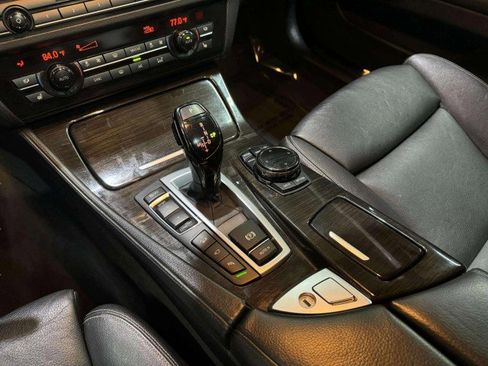 Used 2014 BMW 550i xDrive Sedan image 29