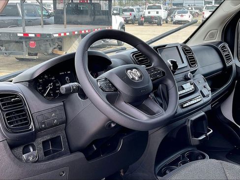 New 2024 RAM ProMaster 2500 w/ Convenience Group image 4