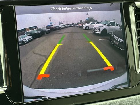 Used 2018 Chrysler Pacifica Touring-L image 20