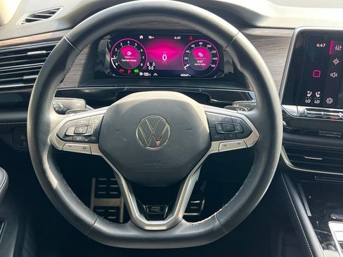 Used 2025 Volkswagen Atlas SEL Premium R-Line AWD/4WD image 14