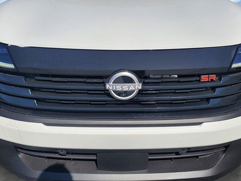 New 2026 Nissan Kicks SR w/ Cold Weather Package FWD image 9