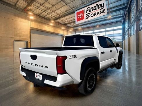 Certified 2025 Toyota Tacoma TRD Off-Road AWD/4WD image 4