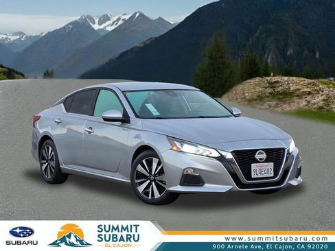 Used 2022 Nissan Altima 2.5 SV image 1