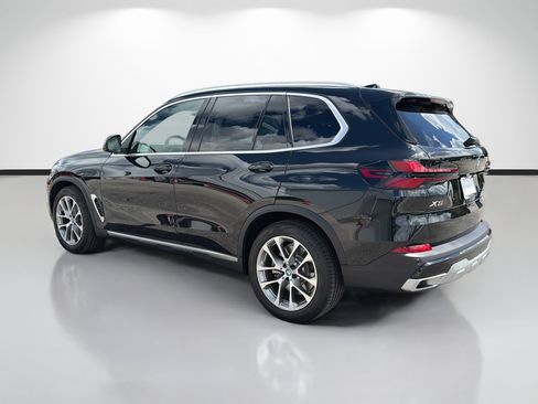 Used 2025 BMW X5 xDrive50e w/ Executive Package AWD/4WD image 5