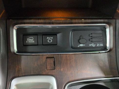 Used 2020 Subaru Ascent Touring AWD/4WD image 17