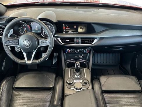 Used 2018 Alfa Romeo Stelvio Ti Sport AWD/4WD image 16