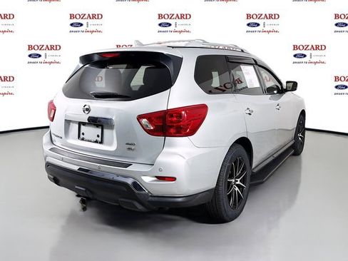 Used 2020 Nissan Pathfinder SV AWD/4WD image 8