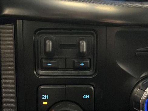 Used 2023 Ford F150 Platinum w/ FX4 Off-Road Package image 41