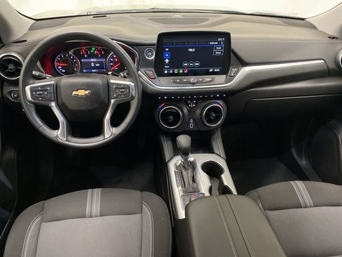 Used 2025 Chevrolet Blazer LT AWD/4WD image 23
