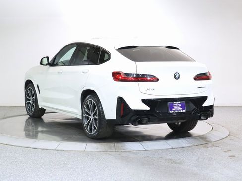 Used 2024 BMW X4 xDrive30i w/ Premium Package image 5