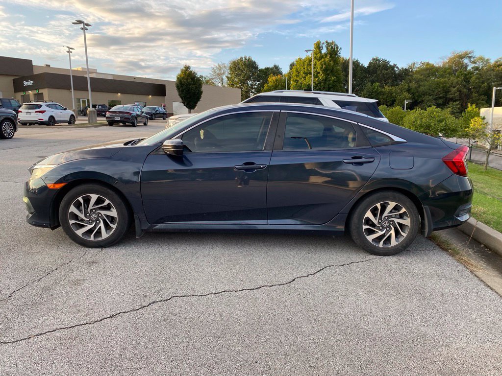 Used 2017 Honda Civic EX image 4