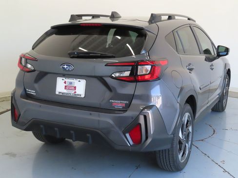 Certified 2025 Subaru Crosstrek 2.5i Limited w/ Crosstrek Mirror Package image 4