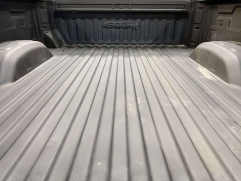 Used 2021 GMC Sierra 3500 AT4 AWD/4WD image 9
