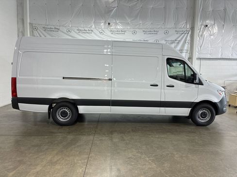 New 2025 Mercedes-Benz Sprinter 2500 image 3